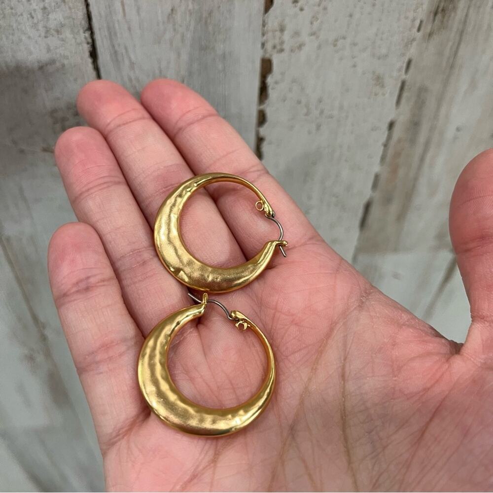Madewell Celestial Charm Hoop Earrings Gold Tone READ FLAW - Picture 3 of 4